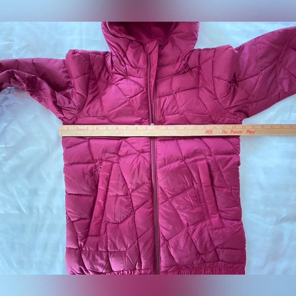 Patagonia Aliso Down Jacket Bomber Style Womens XS Magenta color w/ Hood - Picture 10 of 14